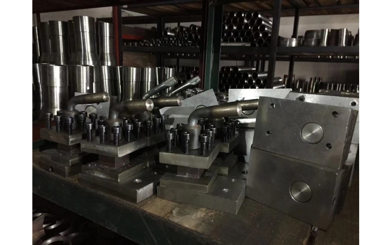 多面切削機床的工作原理是什么？