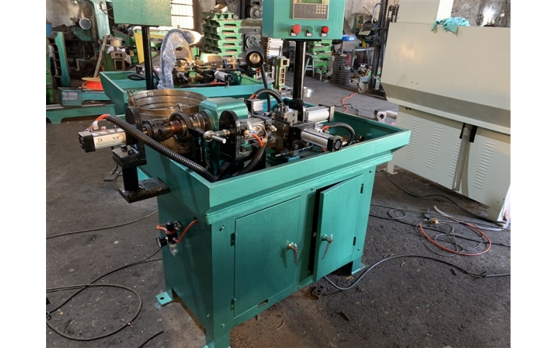 從手動到全自動：儀表車床的智能化轉(zhuǎn)型之路